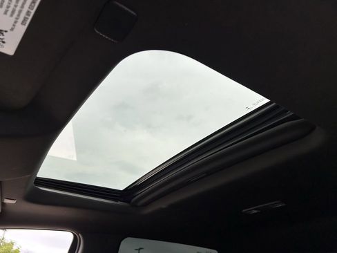 Used 2022 GMC Sierra 1500 AT4 w/ AT4 Premium Package image 27