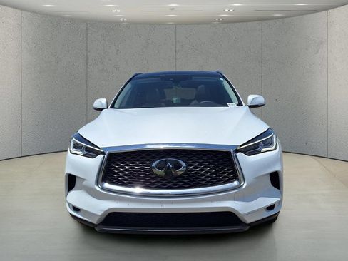 Used 2023 INFINITI QX50 Luxe FWD image 2