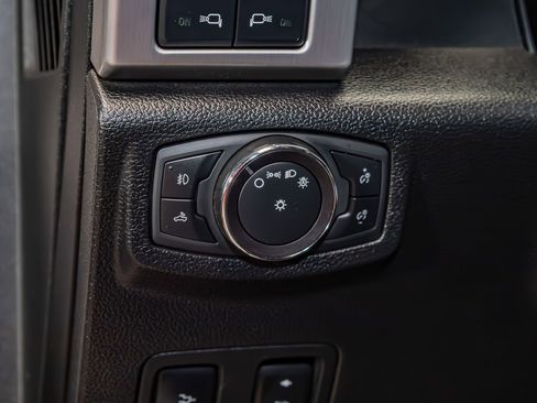 Used 2019 Ford F250 Platinum w/ Platinum Ultimate Package AWD/4WD image 21