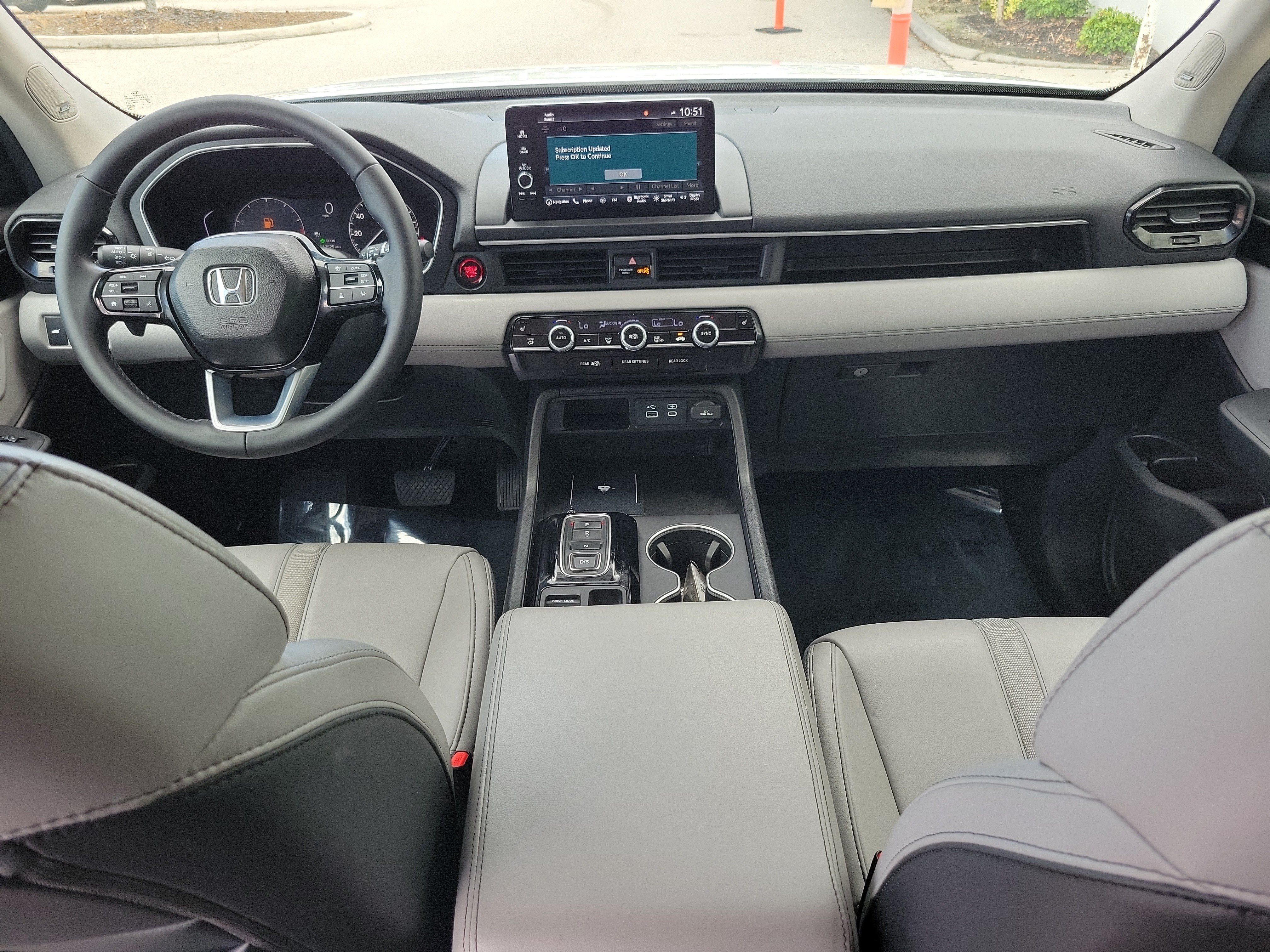 Used 2025 Honda Pilot Touring image 20