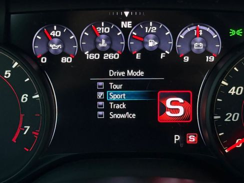Used 2021 Chevrolet Camaro SS RWD image 48