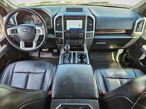 Used 2020 Ford F150 Lariat image 16