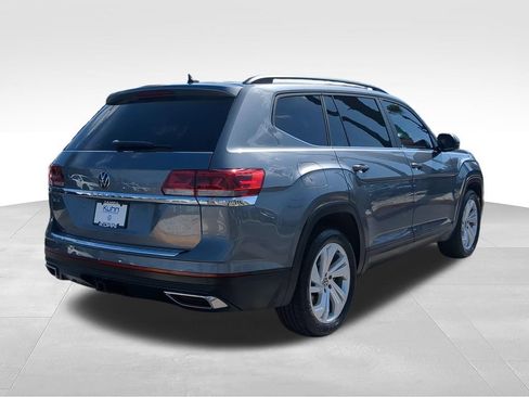 Used 2023 Volkswagen Atlas SE w/ Panoramic Sunroof Package FWD image 5