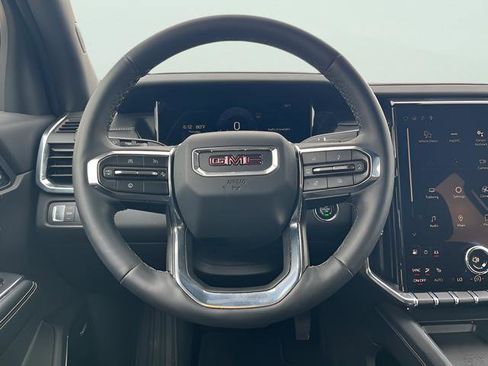 Used 2025 GMC Acadia Elevation image 18