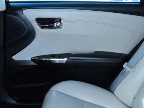 Used 2016 Toyota Avalon XLE image 20