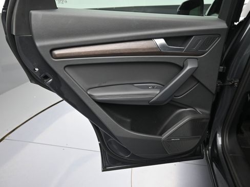 Used 2024 Audi Q5 2.0T Premium Plus w/ Premium Plus Package image 14