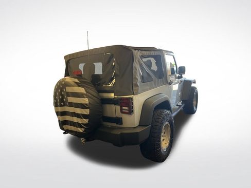 Used 2009 Jeep Wrangler X AWD/4WD image 4