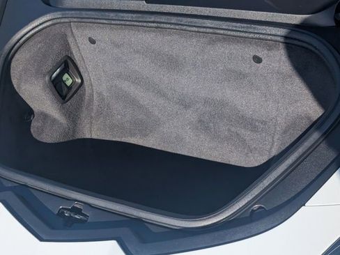 Used 2021 Chevrolet Corvette Stingray Preferred Cpe w/ Z51 Performance Package image 17