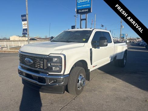 Used 2024 Ford F350 Lariat w/ Lariat Ultimate Package image 4