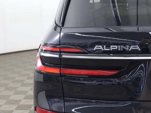 Used 2024 BMW ALPINA XB7 AWD/4WD image 21