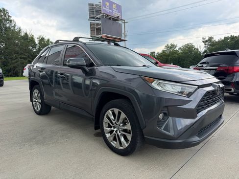 Used 2019 Toyota RAV4 XLE Premium w/ Advanced Technology Package AWD/4WD image 27