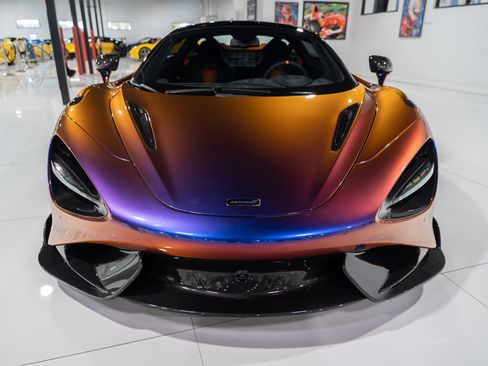 Used 2021 McLaren 765LT image 2