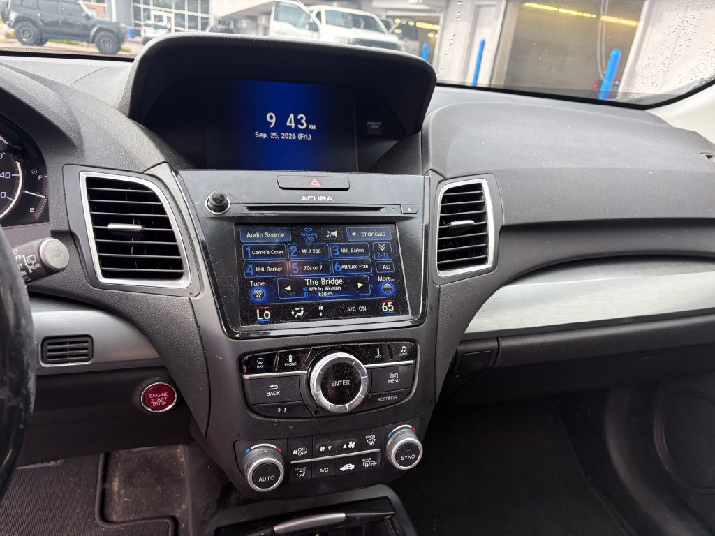 Used 2017 Acura RDX w/ Tech & AcuraWatch Plus Pack AWD/4WD image 24