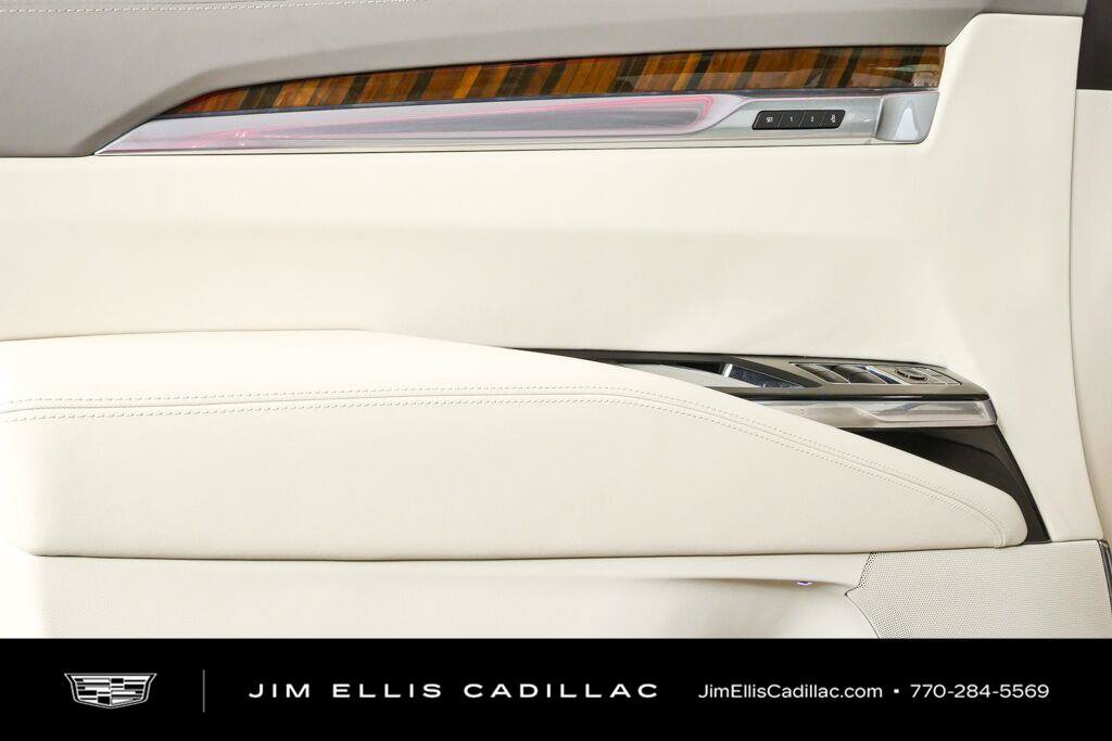 New 2026 Cadillac Escalade Platinum Sport w/ LPO, ONYX Package AWD/4WD image 7