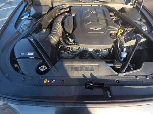 Used 2018 Genesis G80 3.8 w/ Option Group 03 image 12