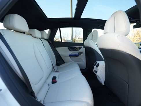 New 2026 Mercedes-Benz GLC 300 4MATIC image 37