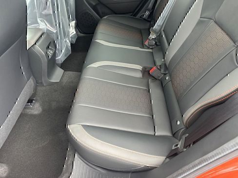 New 2025 Subaru Crosstrek 2.5i Limited w/ Popular Package #3A image 6