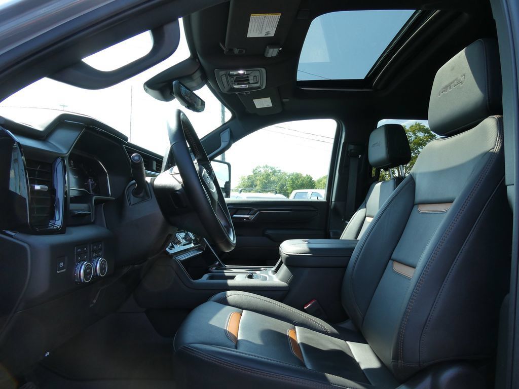 Certified 2025 GMC Sierra 2500 AT4 w/ AT4 Premium Plus Package AWD/4WD image 25