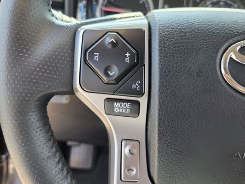 Used 2022 Toyota 4Runner Limited RWD image 26