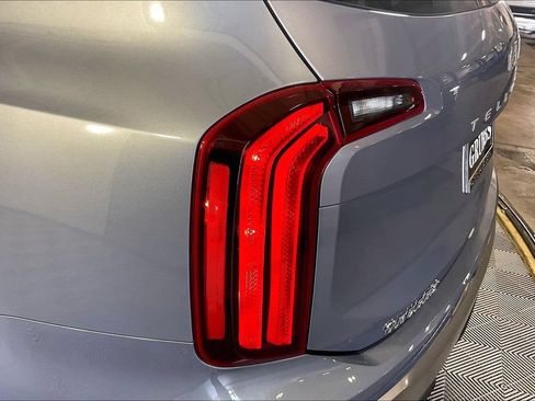 Used 2025 Kia Telluride S FWD image 39