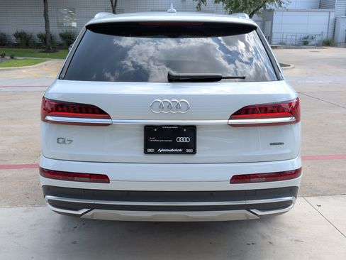 Used 2023 Audi Q7 2.0T Premium Plus w/ Premium Plus Package AWD/4WD image 9