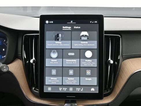 New 2027 Volvo XC60 B5 Ultra AWD/4WD image 16