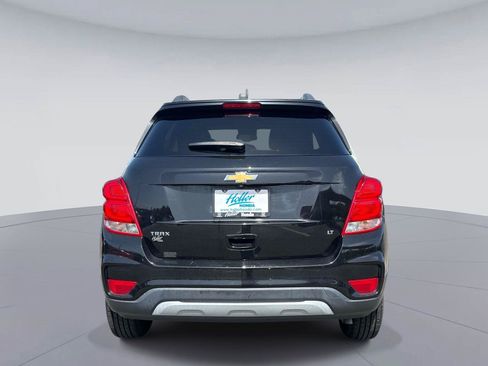 Used 2020 Chevrolet Trax LT w/ LT Convenience Package FWD image 5