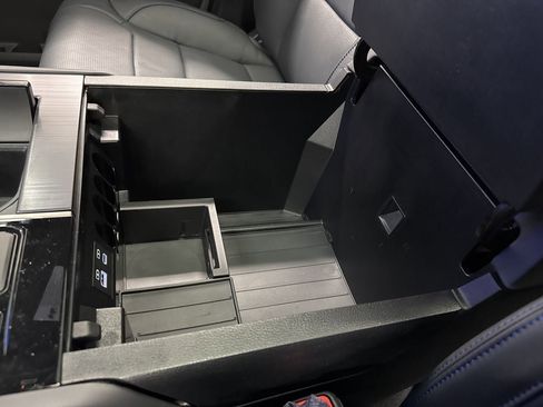 New 2026 Toyota Tundra Platinum AWD/4WD image 33