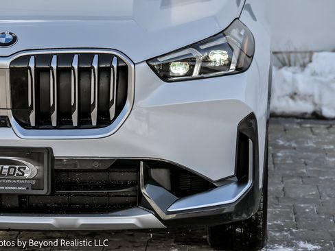 Used 2025 BMW X1 xDrive28i w/ Premium Package image 10