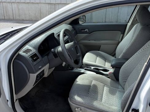 Used 2011 Ford Fusion SE w/ 202A Rapid Spec Order Code FWD image 6