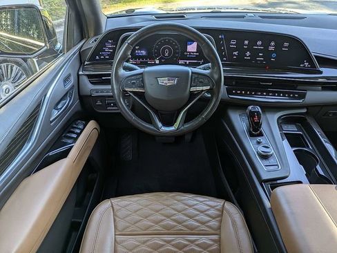 Used 2022 Cadillac Escalade Sport w/ Touring Package AWD/4WD image 18