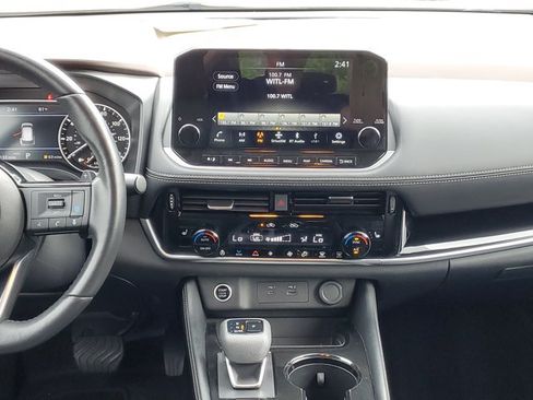 Certified 2023 Nissan Rogue SL w/ SL Premium Package AWD/4WD image 27