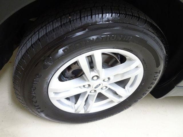Used 2021 Ford Explorer XLT RWD image 7