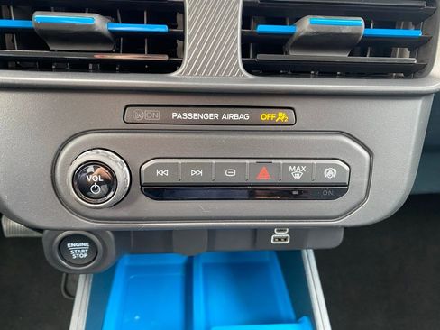 New 2026 Ford Maverick XLT image 22