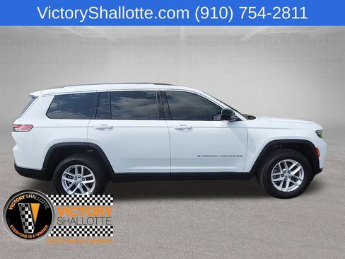 Certified 2022 Jeep Grand Cherokee L Laredo w/ Luxury Tech Group I AWD/4WD image 31