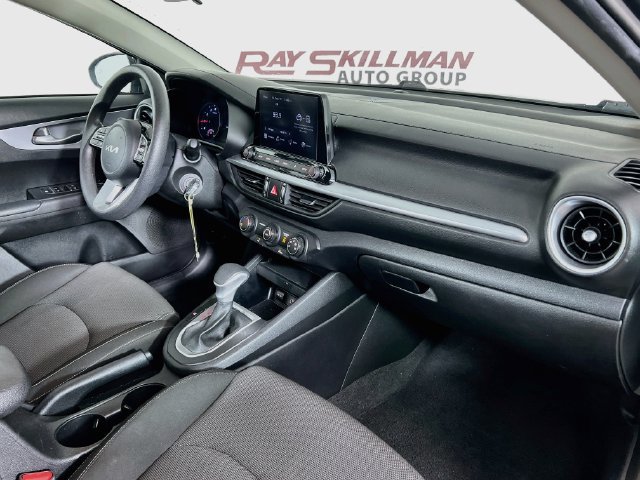 Used 2023 Kia Forte LXS w/ LXS Technology Package FWD image 34