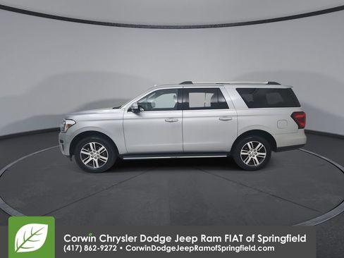 Used 2022 Ford Expedition Max Limited image 5