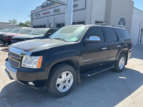 Used 2009 Chevrolet Tahoe LT AWD/4WD image 2