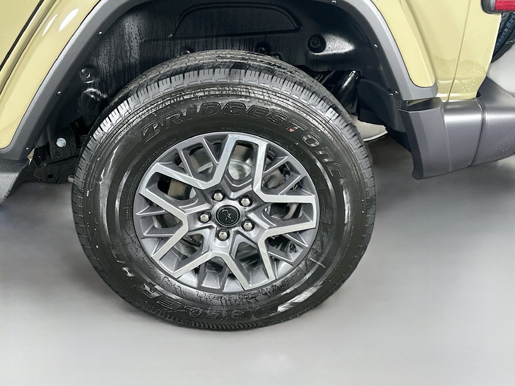 New 2026 Jeep Wrangler Unlimited Sahara AWD/4WD image 17