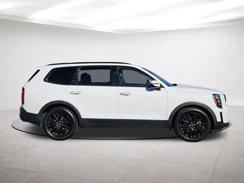 Used 2022 Kia Telluride SX w/ SX Prestige Package image 8