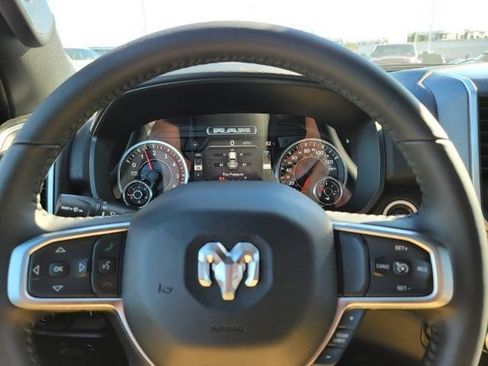 Used 2022 RAM 1500 Big Horn AWD/4WD image 23