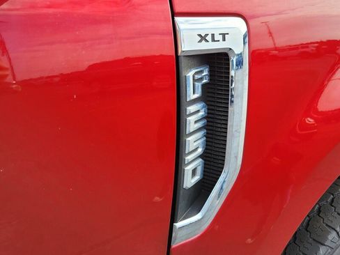 Used 2022 Ford F250 XLT w/ XLT Premium Package image 15