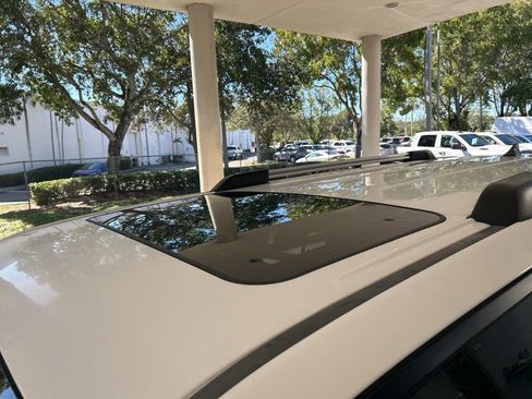 Used 2019 Toyota 4Runner 4WD image 16