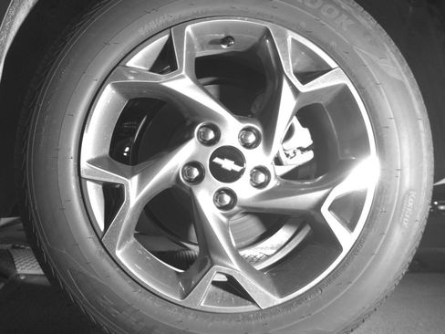 Used 2025 Chevrolet Trax LT image 14