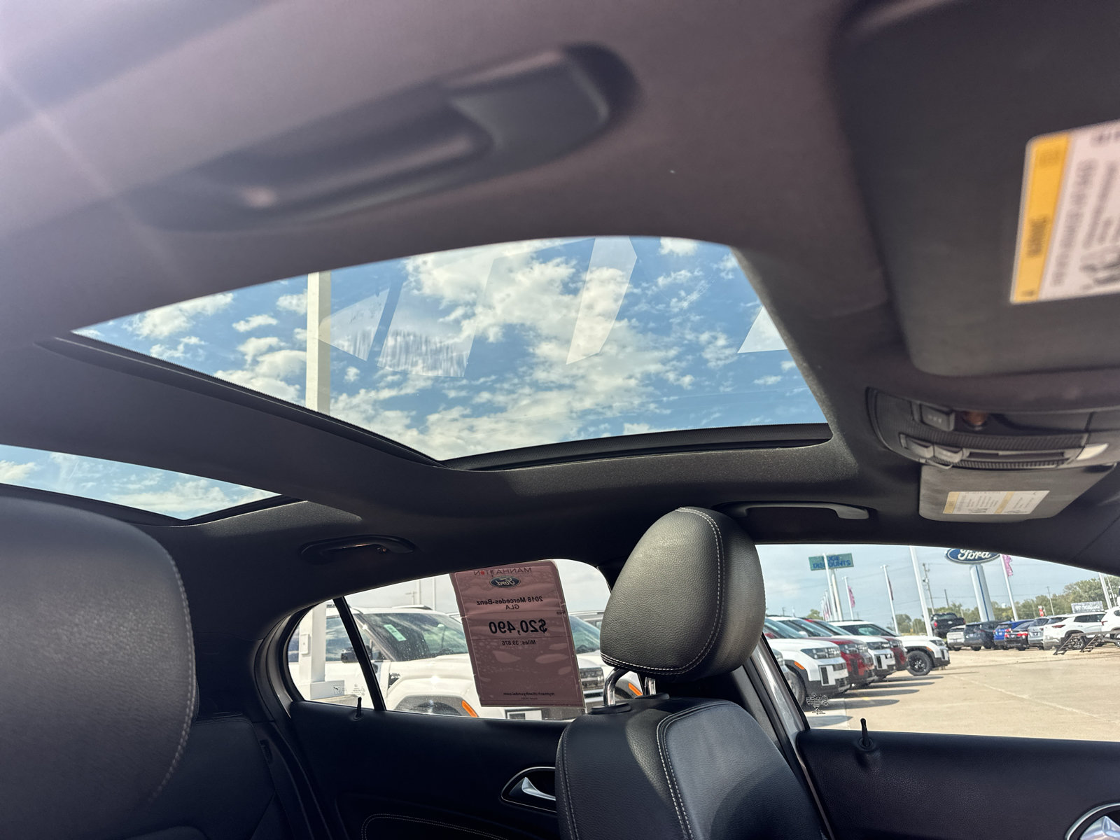 Used 2018 Mercedes-Benz GLA 250 4MATIC w/ Premium Package image 31