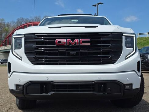 New 2026 GMC Sierra 1500 Elevation w/ Elevation Premium Package AWD/4WD image 12