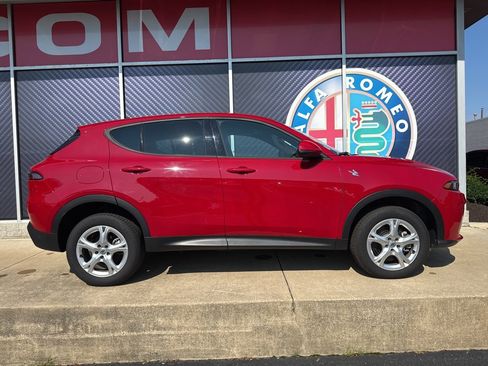 Used 2024 Dodge Hornet GT Plus image 2