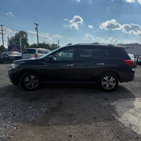 Used 2018 Nissan Pathfinder SV AWD/4WD image 5