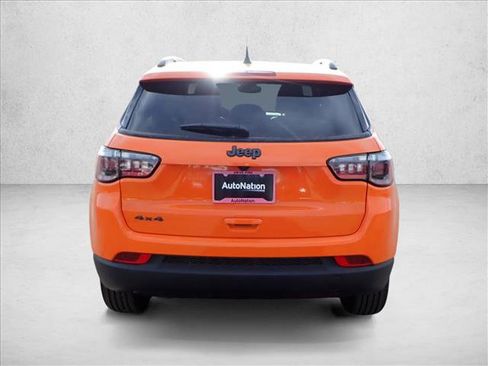 New 2026 Jeep Compass Latitude w/ Sun and Sound Group image 3