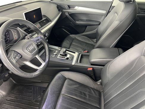 Used 2018 Audi Q5 Premium Plus w/ Premium Plus Package image 4